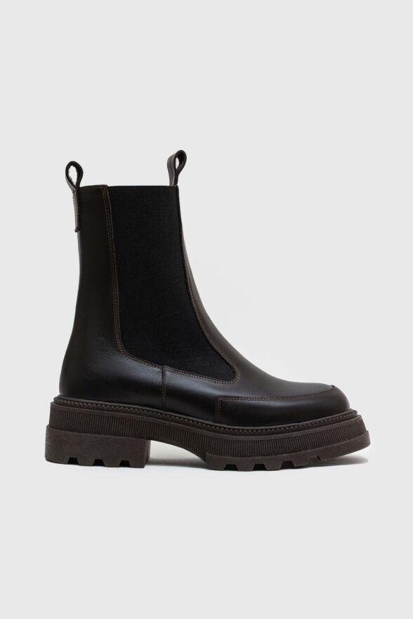 Ваші улюблені шоколадні Челсі в шкірі