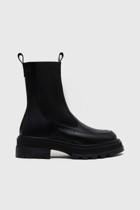 Ваші улюблені Челсі чорні в шкірі