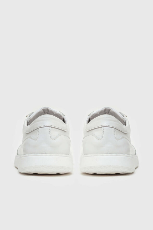 Анатомічні білі кеди