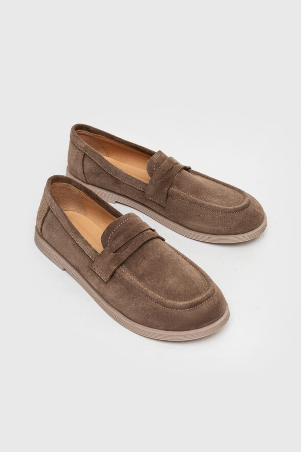 Анатомічні лофери з декоративною деталлю